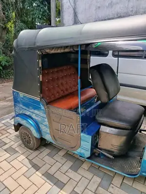 Bajaj RE 2015 Three Wheel (Used)