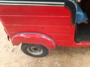Bajaj RE 2002 Three Wheel (Used)