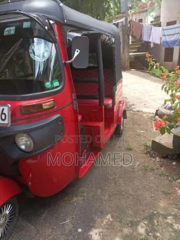 Bajaj RE 2017 Three Wheel (Used)
