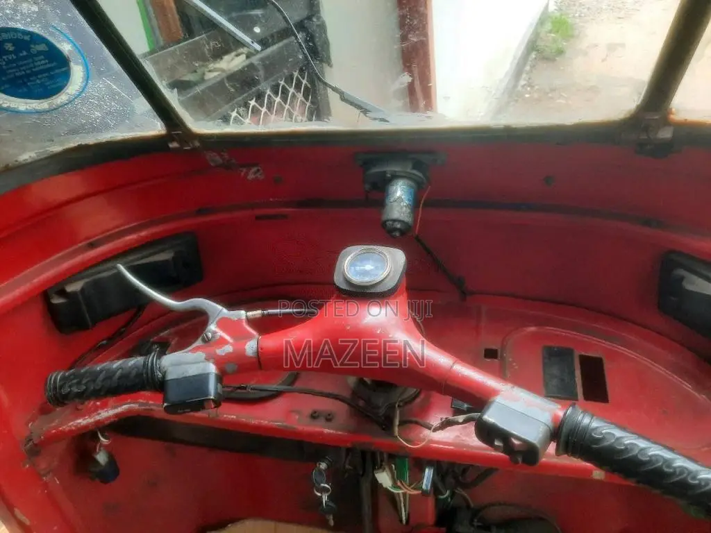Bajaj RE 2002 Three Wheel (Used)