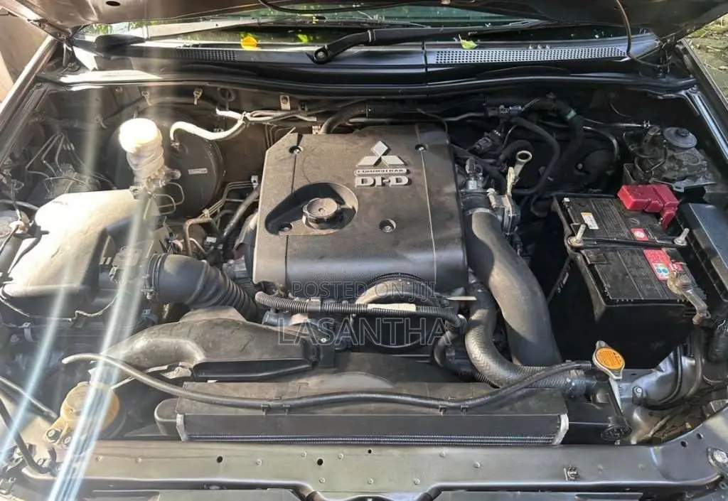 Mitsubishi MONTERO Sport 2011 SUV (Used)