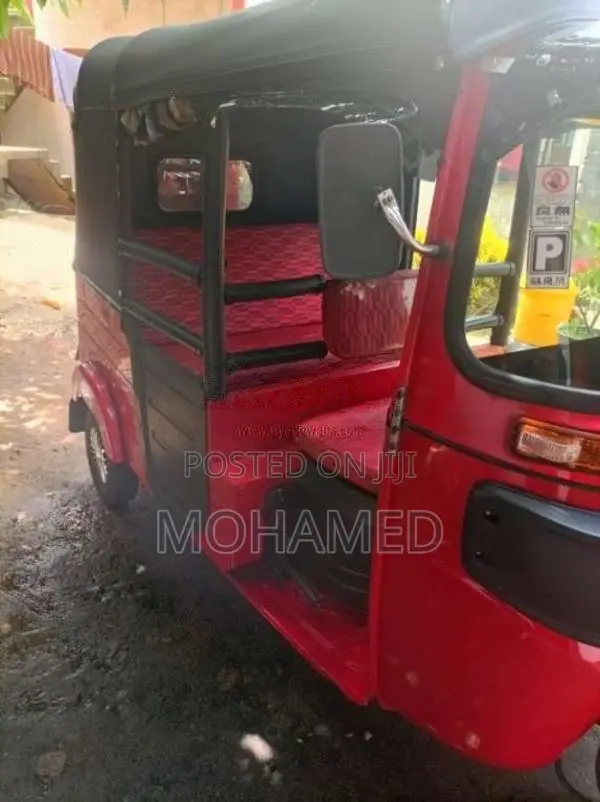 Bajaj RE 2017 Three Wheel (Used)