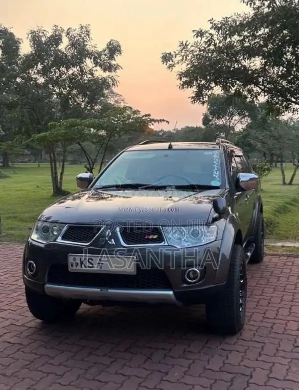 Mitsubishi MONTERO Sport 2011 SUV (Used)