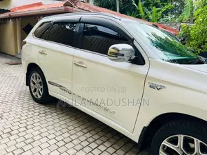 Mitsubishi Outlander 2013 SUV (Used)