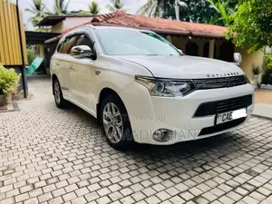 Mitsubishi Outlander 2013 SUV (Used)