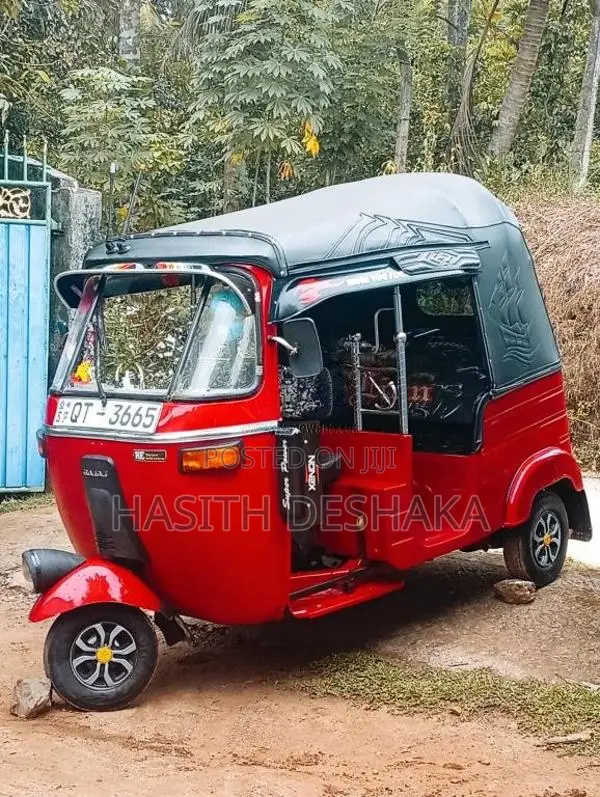 Bajaj RE 2009 Three Wheel (Used)