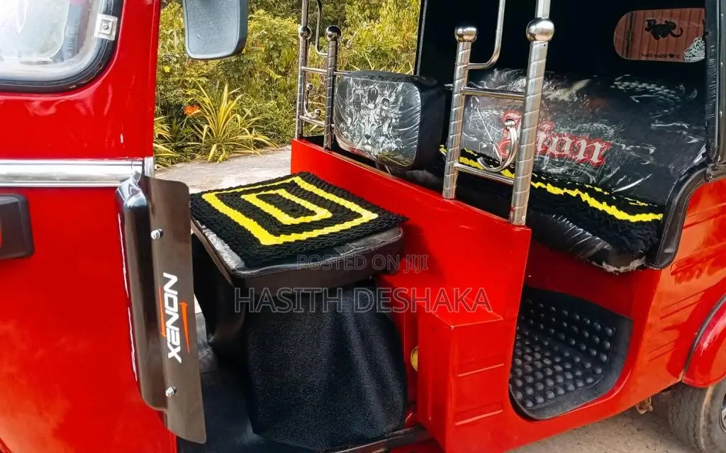 Bajaj RE 2009 Three Wheel (Used)