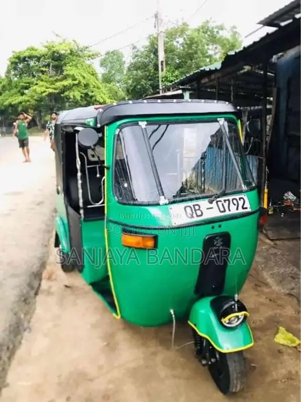 Bajaj 2 Stroke 2005 Three Wheel (Used)