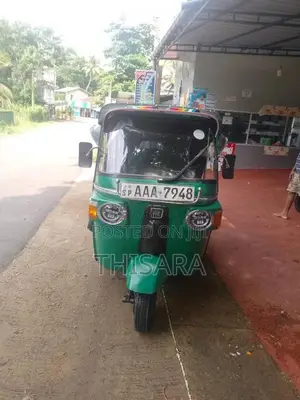 Bajaj 4 stroke 2012 Three Wheel (Used)