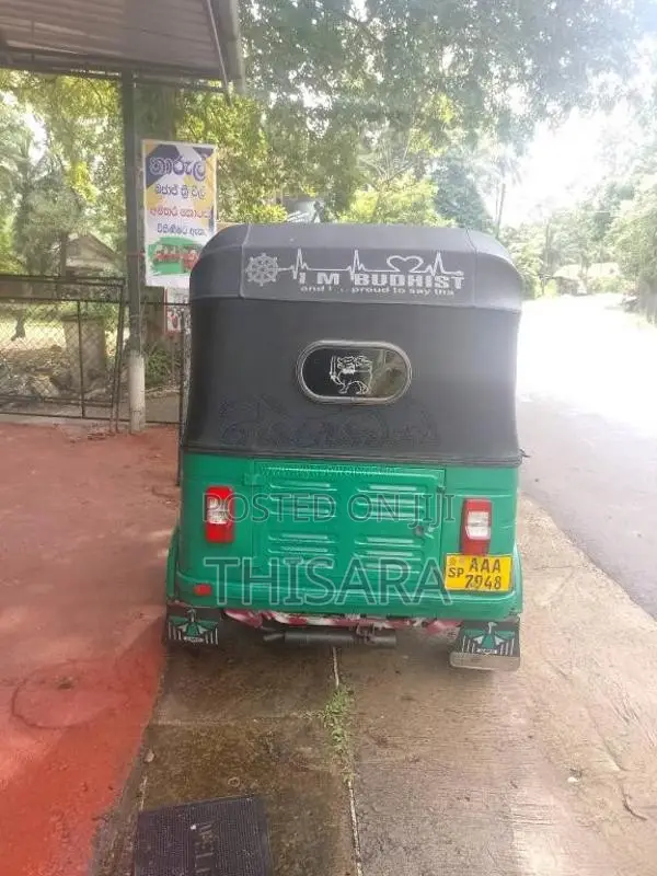 Bajaj 4 stroke 2012 Three Wheel (Used)