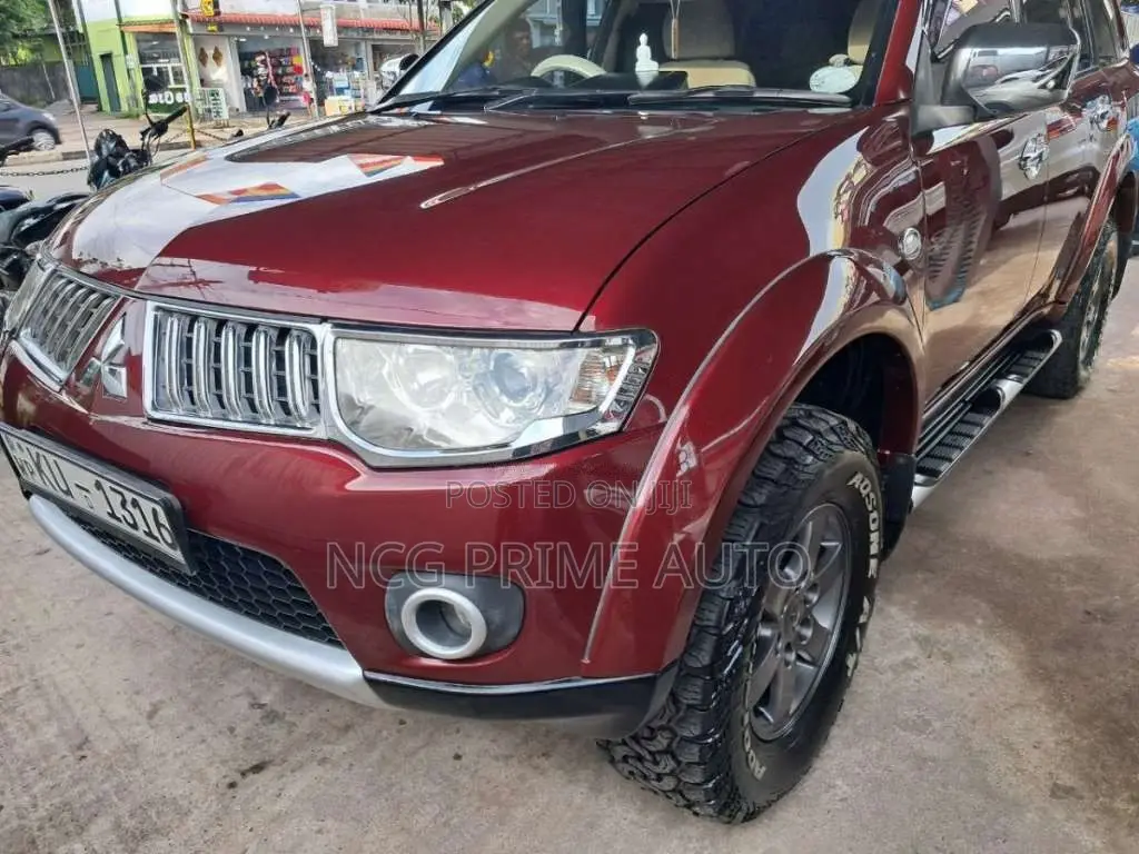 Mitsubishi Montero Sport 2012 SUV (Used)