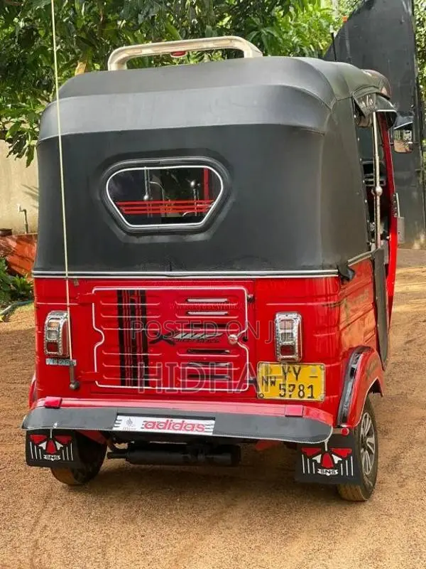 Bajaj RE 2012 Three Wheel (Used)