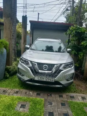 Nissan X-Trail 2018 SUV (Used)
