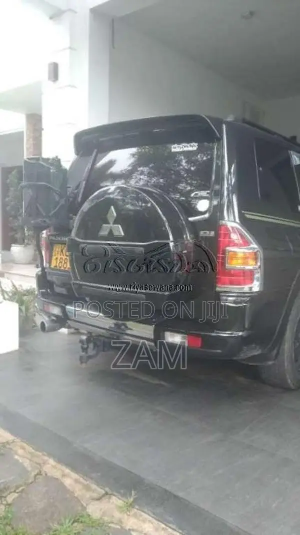 Mitsubishi Montero 2001 SUV (Used)
