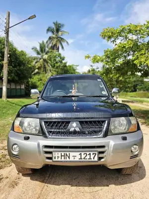 Mitsubishi Montero 2003 SUV (Used)