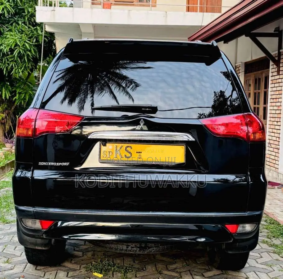 Mitsubishi Montero Sport 2011 SUV (Used)