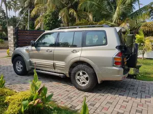 Mitsubishi Montero 2002 SUV (Used)