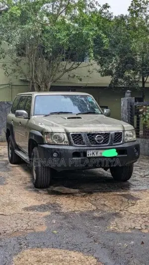 Nissan Patrol 2013 SUV (Used)