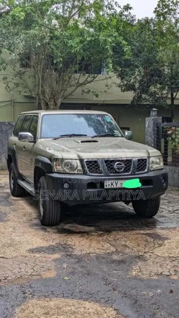 Nissan Patrol 2013 SUV (Used)
