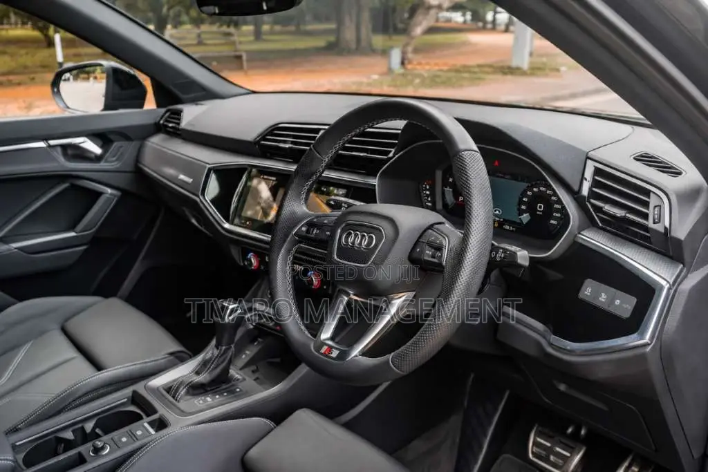 Audi Q3 2023 SUV (Used)