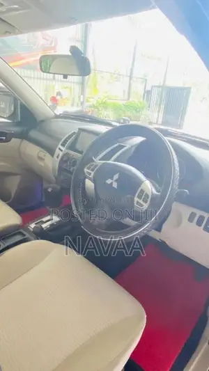 Mitsubishi Montero 2012 SUV (Used)