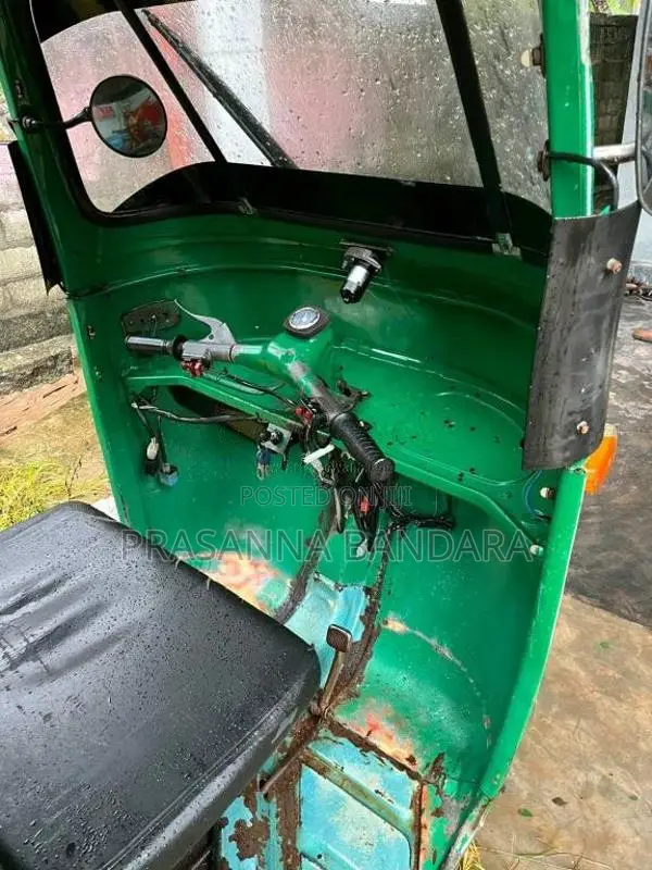 Bajaj RE 1991 Three Wheel (Used)