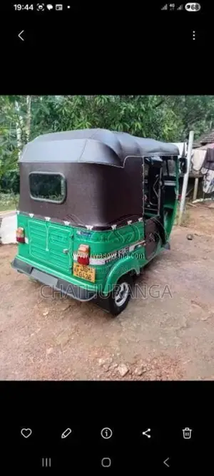 Bajaj 2 Stroke 2004 Three Wheel (Used)