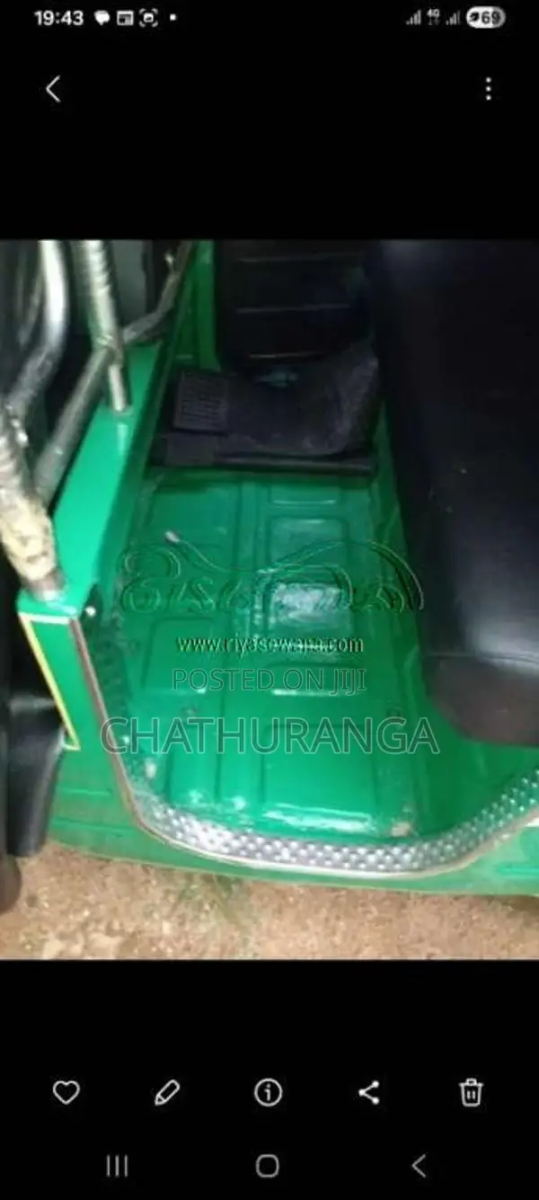 Bajaj 2 Stroke 2004 Three Wheel (Used)