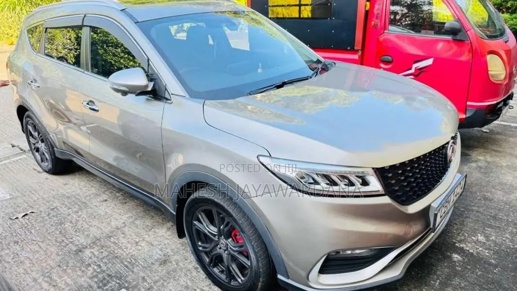 DFSK Glory I-Auto 2022 SUV (Used)