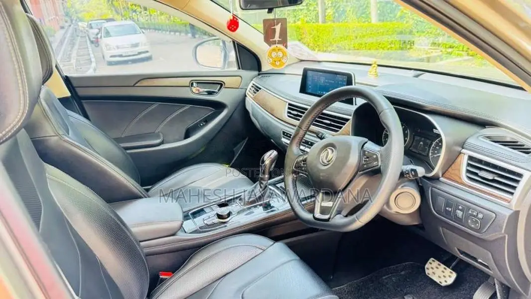 DFSK Glory I-Auto 2022 SUV (Used)