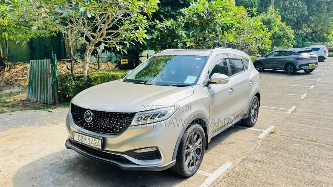 DFSK Glory I-Auto 2022 SUV (Used)