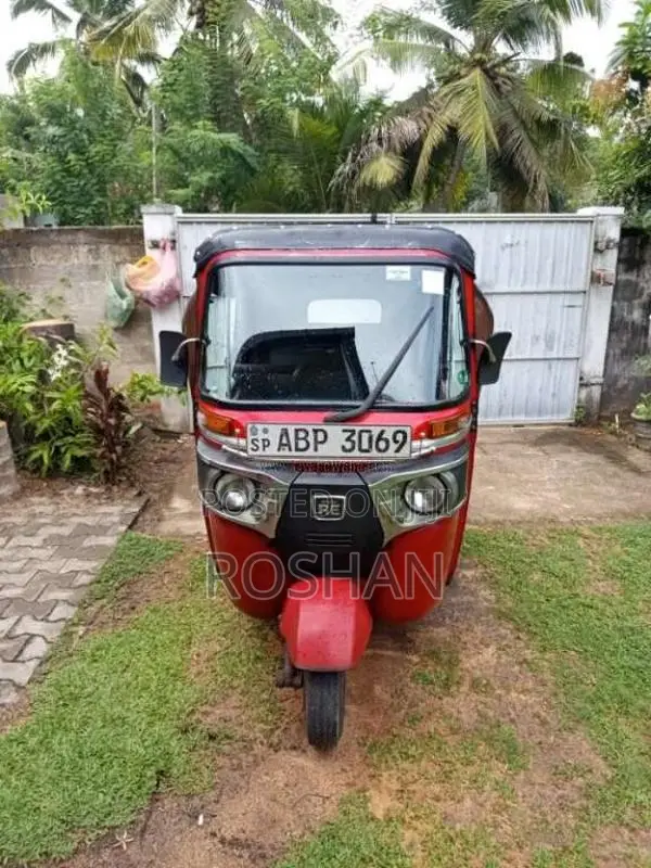 Bajaj RE 2017 Three Wheel (Used)