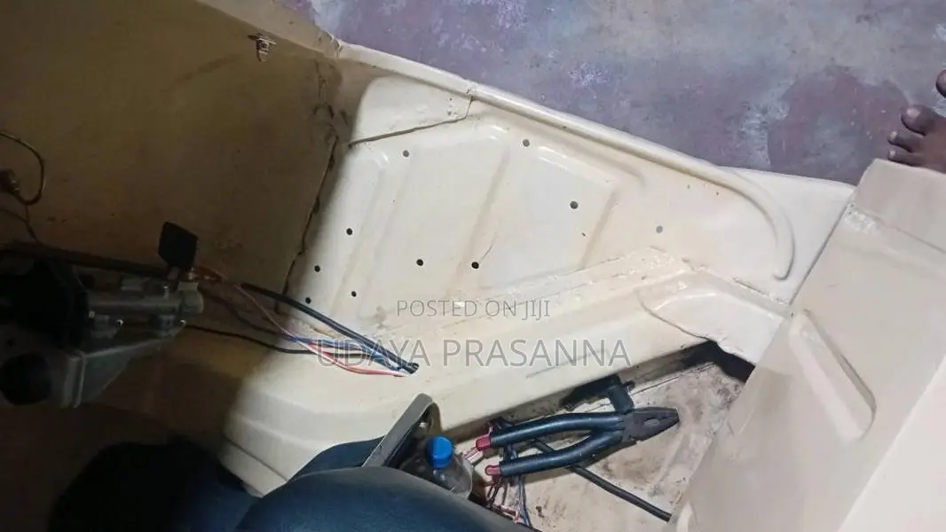 Bajaj RE 2000 Three Wheel (Used)