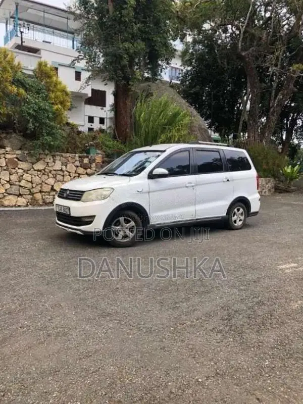 DFSK Glory 330 2016 SUV (Used)