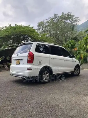 DFSK Glory 330 2016 SUV (Used)