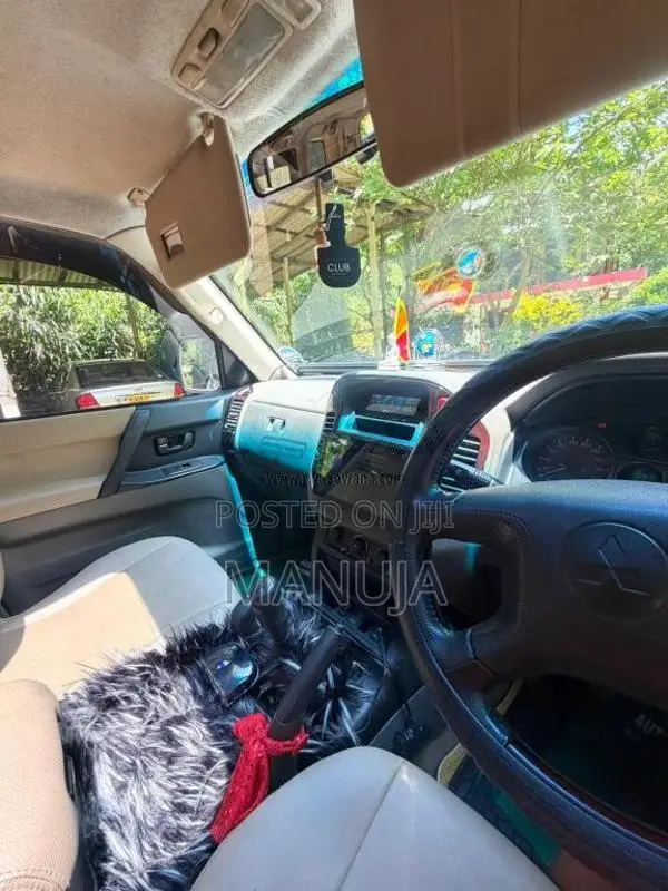 Mitsubishi Montero 2001 SUV (Used)