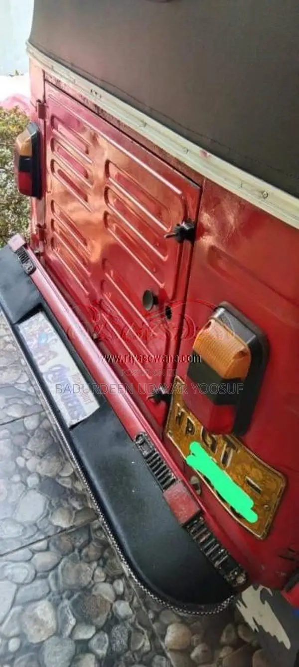 Bajaj RE 2001 Three Wheel (Used)
