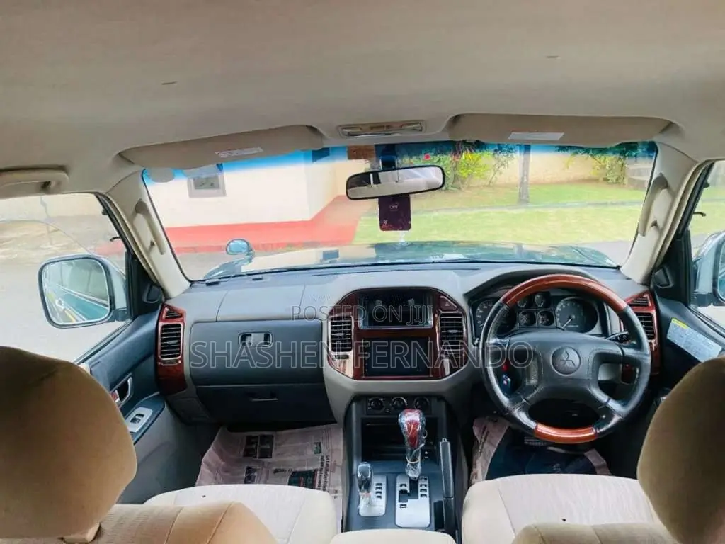 Mitsubishi Montero 2003 SUV (Used)