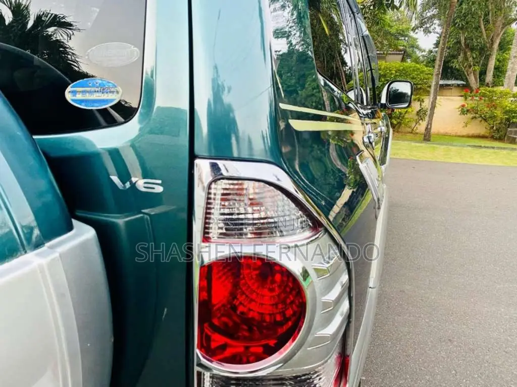 Mitsubishi Montero 2003 SUV (Used)