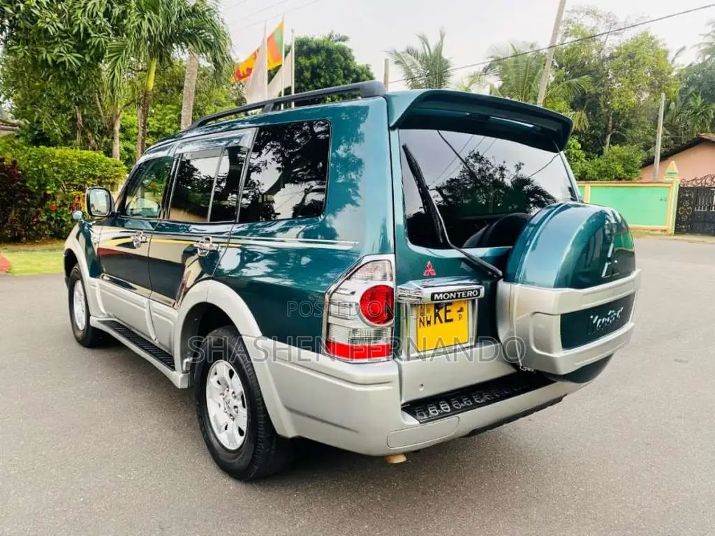 Mitsubishi Montero 2003 SUV (Used)