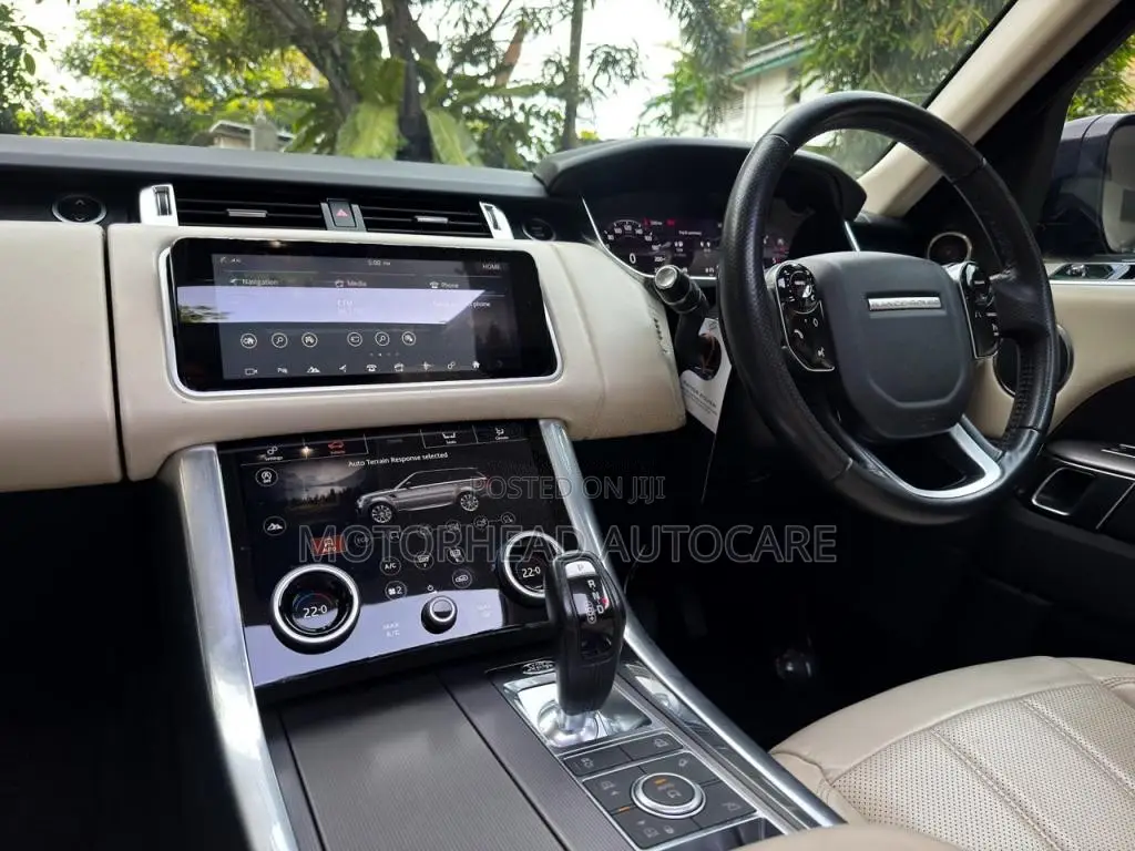 Land-Rover Range Rover Sport 2018 SUV (Used)