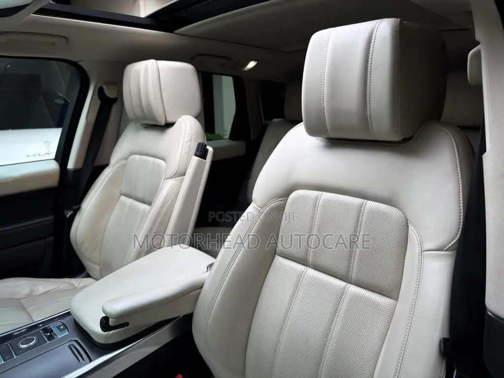 Land-Rover Range Rover Sport 2018 SUV (Used)