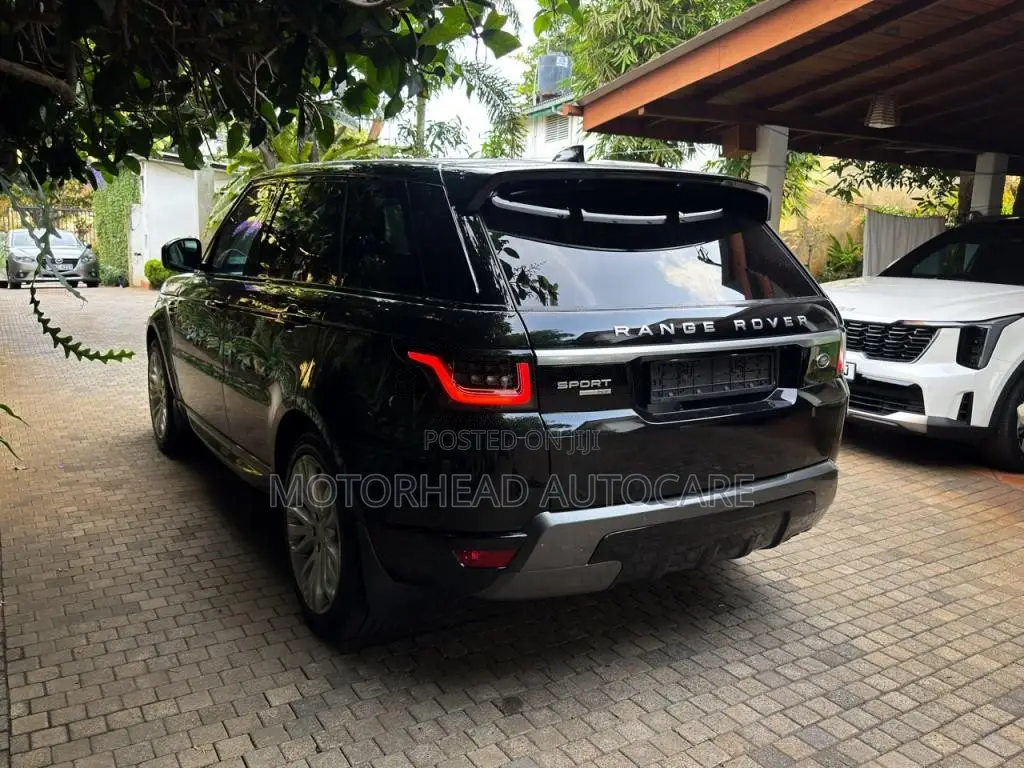 Land-Rover Range Rover Sport 2018 SUV (Used)