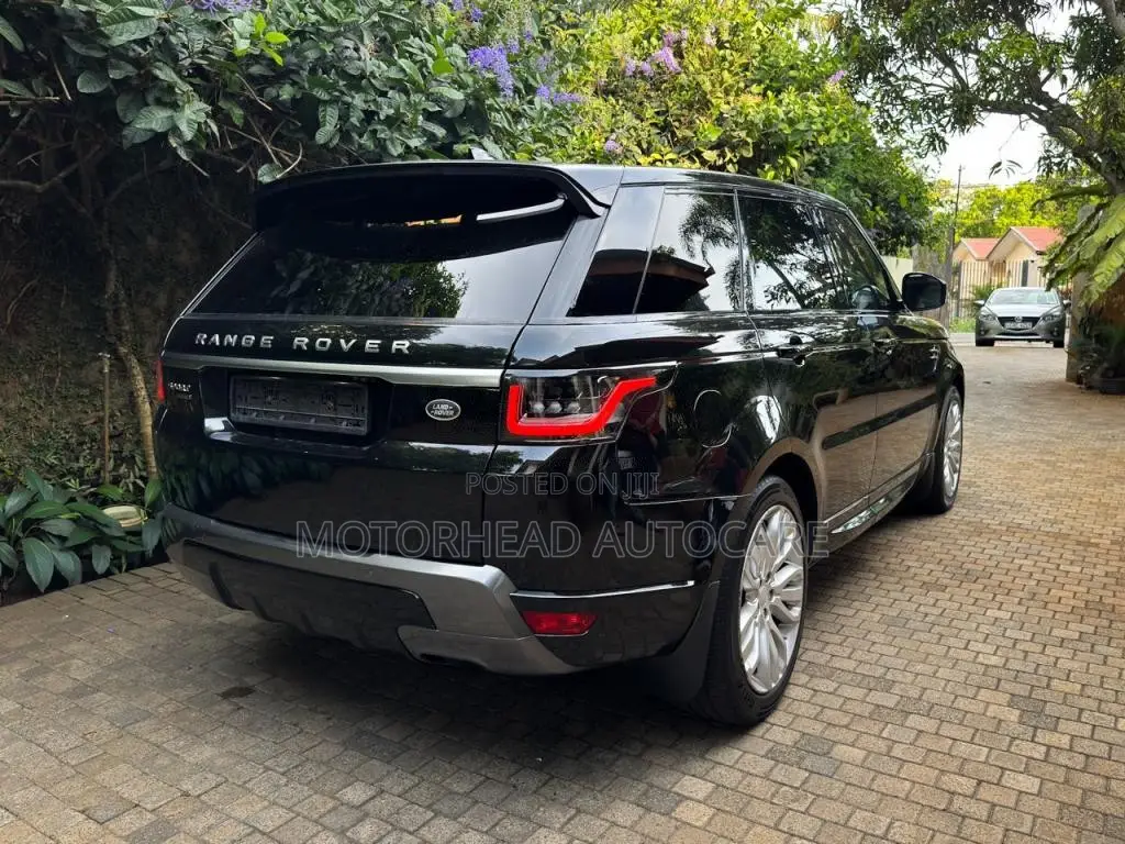 Land-Rover Range Rover Sport 2018 SUV (Used)