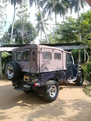 Mitsubishi 4DR5 1980 SUV (Used)