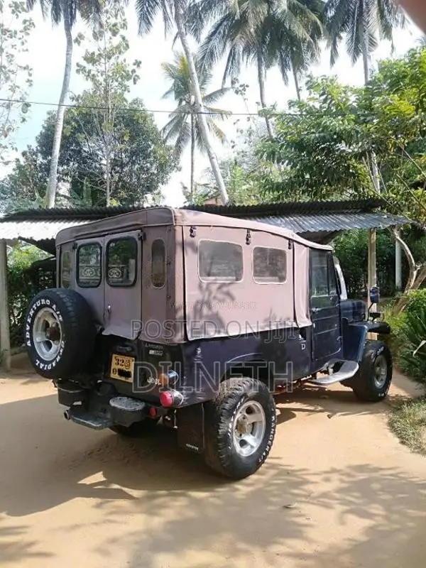 Mitsubishi 4DR5 1980 SUV (Used)