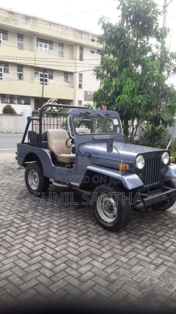 Mitsubishi 4DR5 1969 SUV (Used)