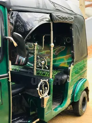 Bajaj RE 205 2011 Three Wheel (Used)