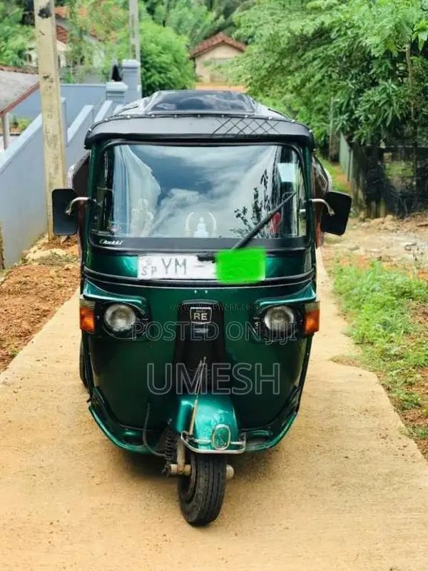 Bajaj RE 205 2011 Three Wheel (Used)