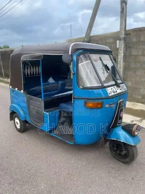 Bajaj 2 Stroke 2006 Three Wheel (Used)